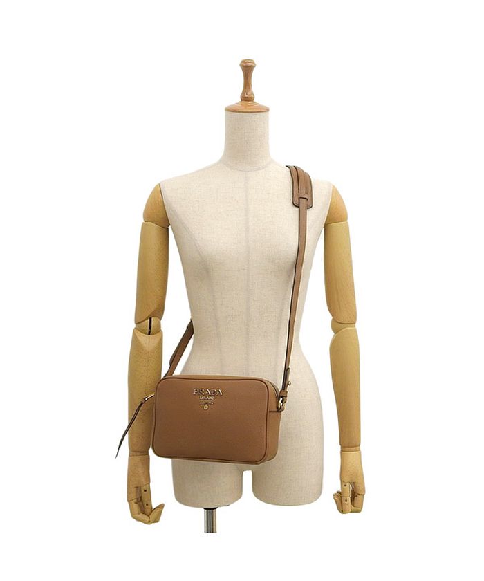 PRADA■レザーショルダーバッグ Vitello Phentx プラダ PRADA ☆ロゴエンボスレザーショルダーバッグ- SACCA IN