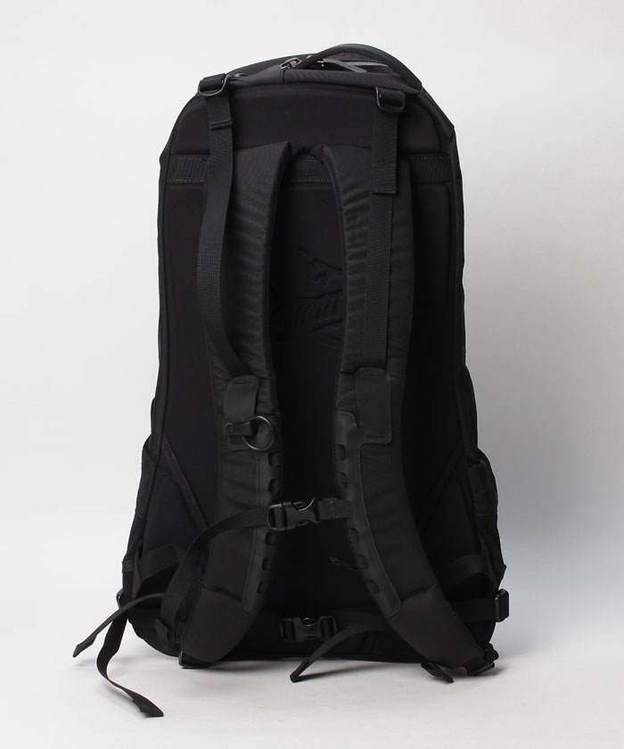 アークテリクス ARC'TERYX 【Arc'teryx】アークテリクス ARRO 22 バックパック リュック(504600524) |  アークテリクス(ARC'TERYX) - d fashion