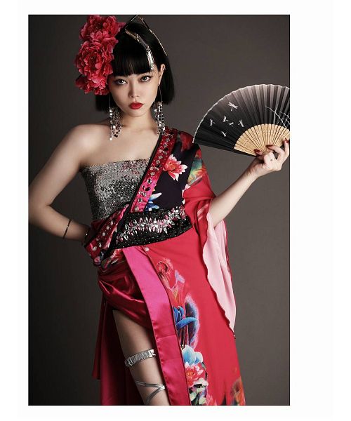 琉球舞踊 着物 刺繍生地 舞台衣装 エメラルドグリーン 花柄 ロング着物 公式の店舗 琉球舞踊 着物 花柄 エメラルドグリーン 舞台衣装
