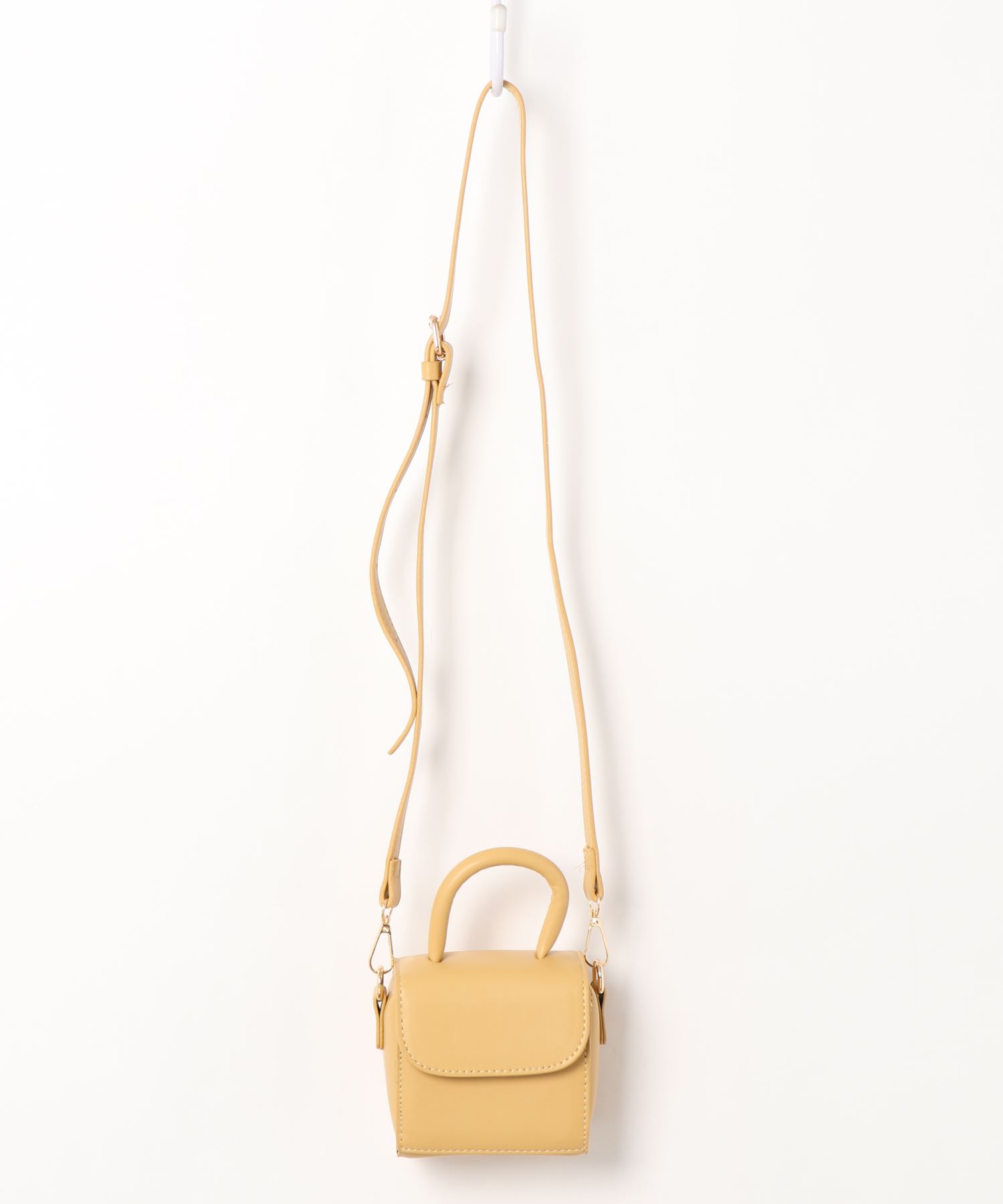 【more jude】 韓国人気新作 ACC★ Loves mini bag ハート形カバン ミニバッグ 韓国ファッション[品番：SHNW0008980