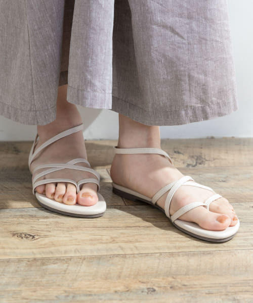 セール 70%OFF】F by ROSSO ストラップトングサンダル(504641188