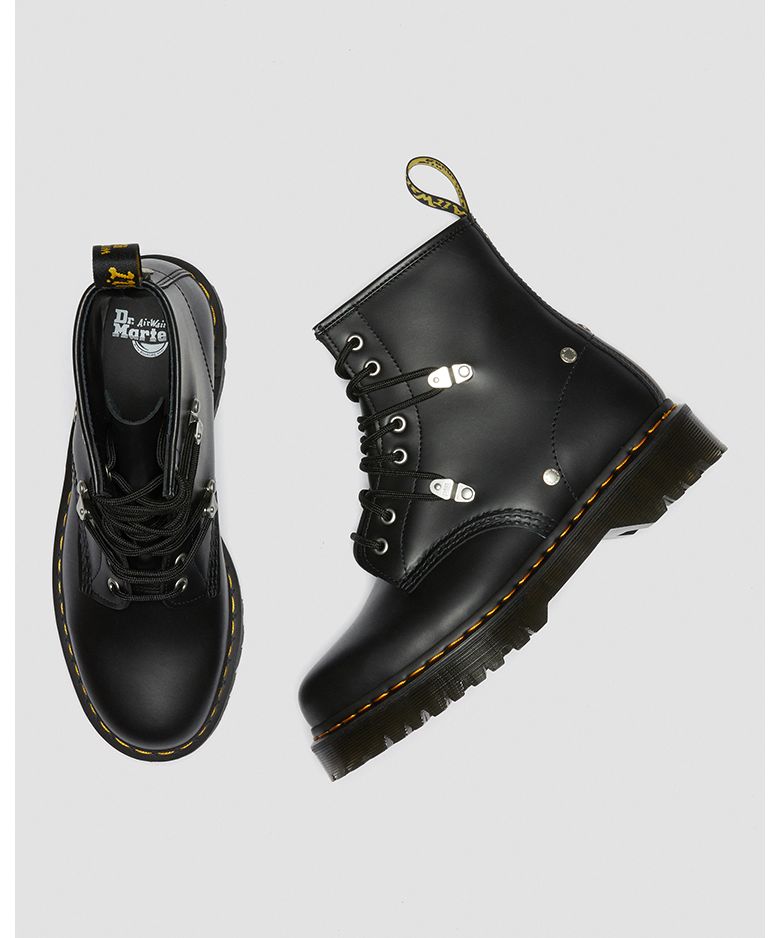 Dr.Martens ドクターマーチン   BEX STUD 8ホール