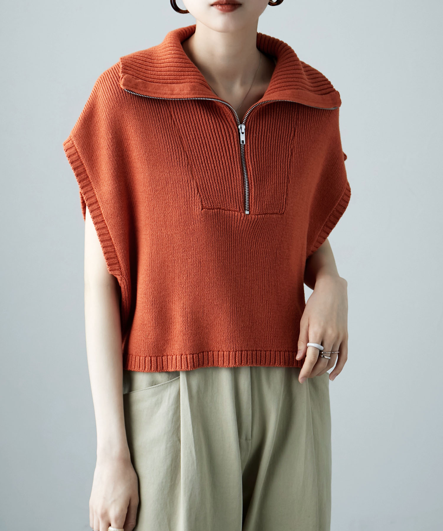 セール30%OFF】ハーフZIPショートニットベスト トップス ニット ...