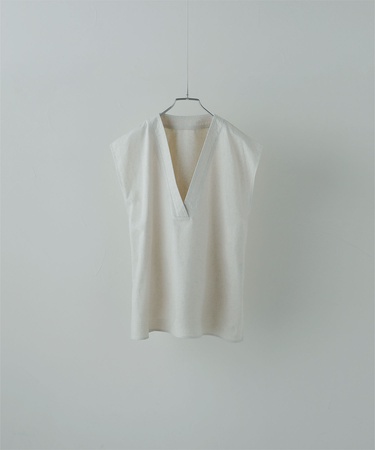 Noble美品 リネンライクVネックミニサロペ Noble美品 リネンライクVネックミニサロペ