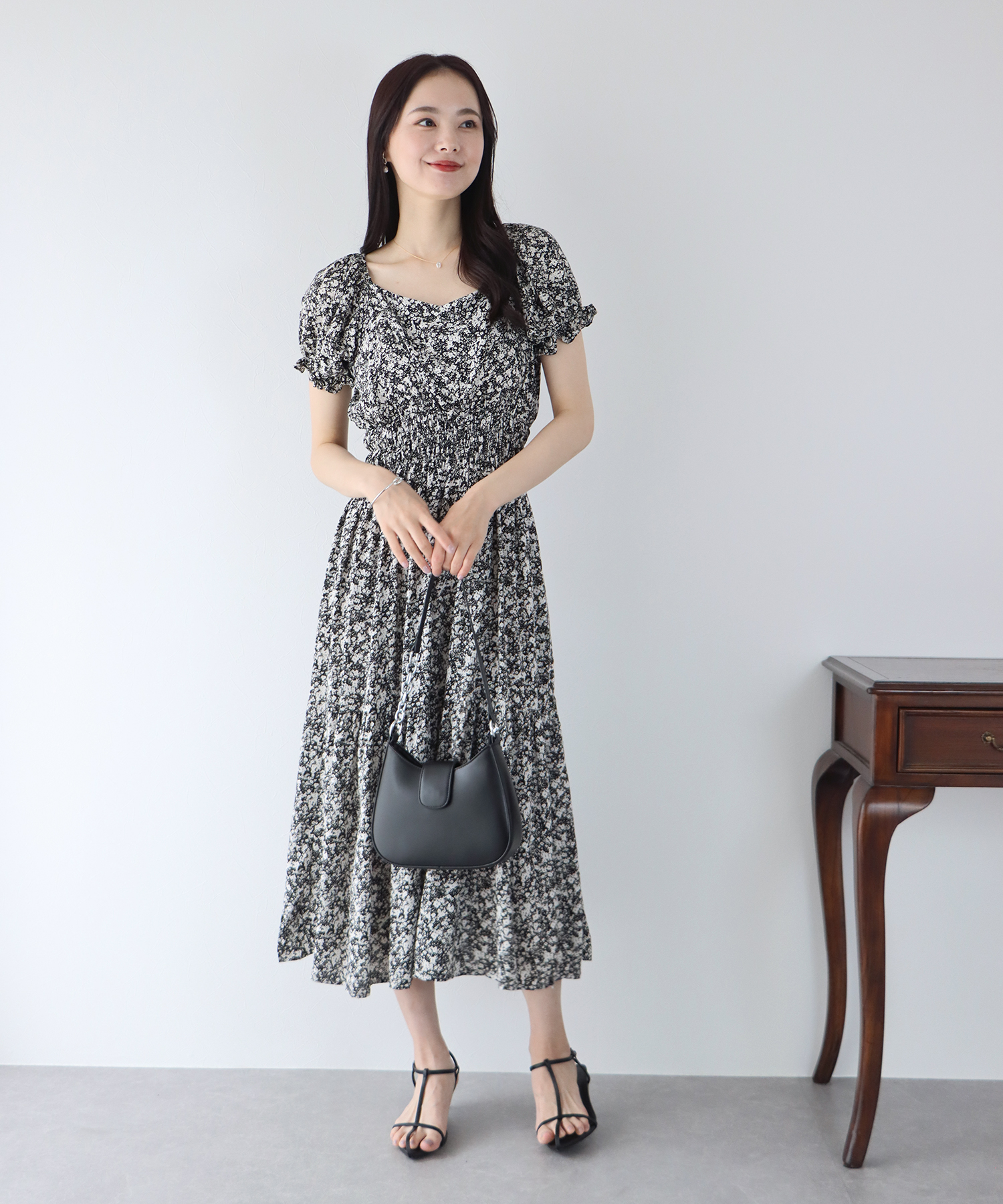 デイリー リュクス 大人   ワンピース ブルー ブルーイースト BLUEEAST 2WAYオフショルダー花柄＆デニム