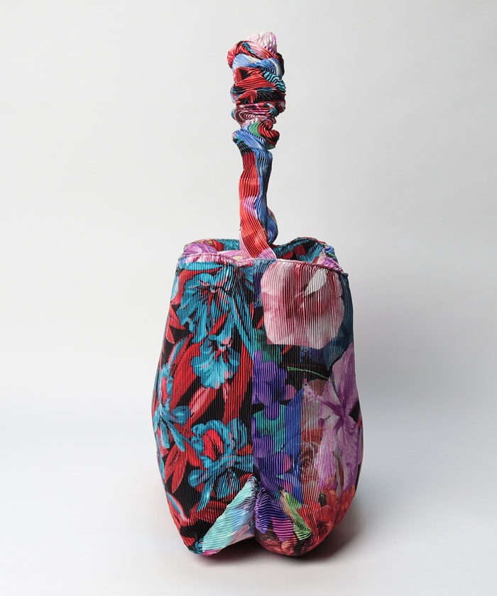 Christian Lacroix 小物入れ 紫 金 Christian Lacroix 小物入れ 紫 金