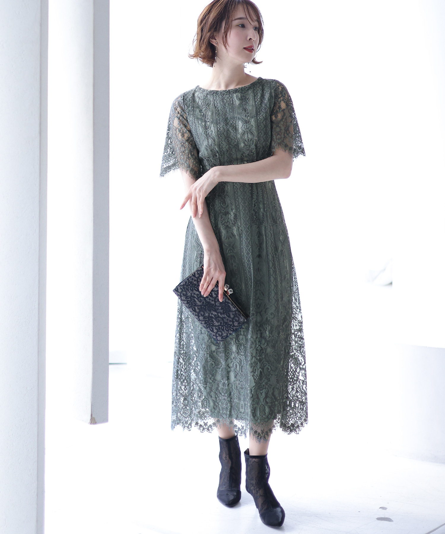 新品　PourVous プールヴー　フォーマル　ワンピース　ドレス 現行モデル プールヴー PourVous 結婚式ワンピースドレススカラップ袖あり