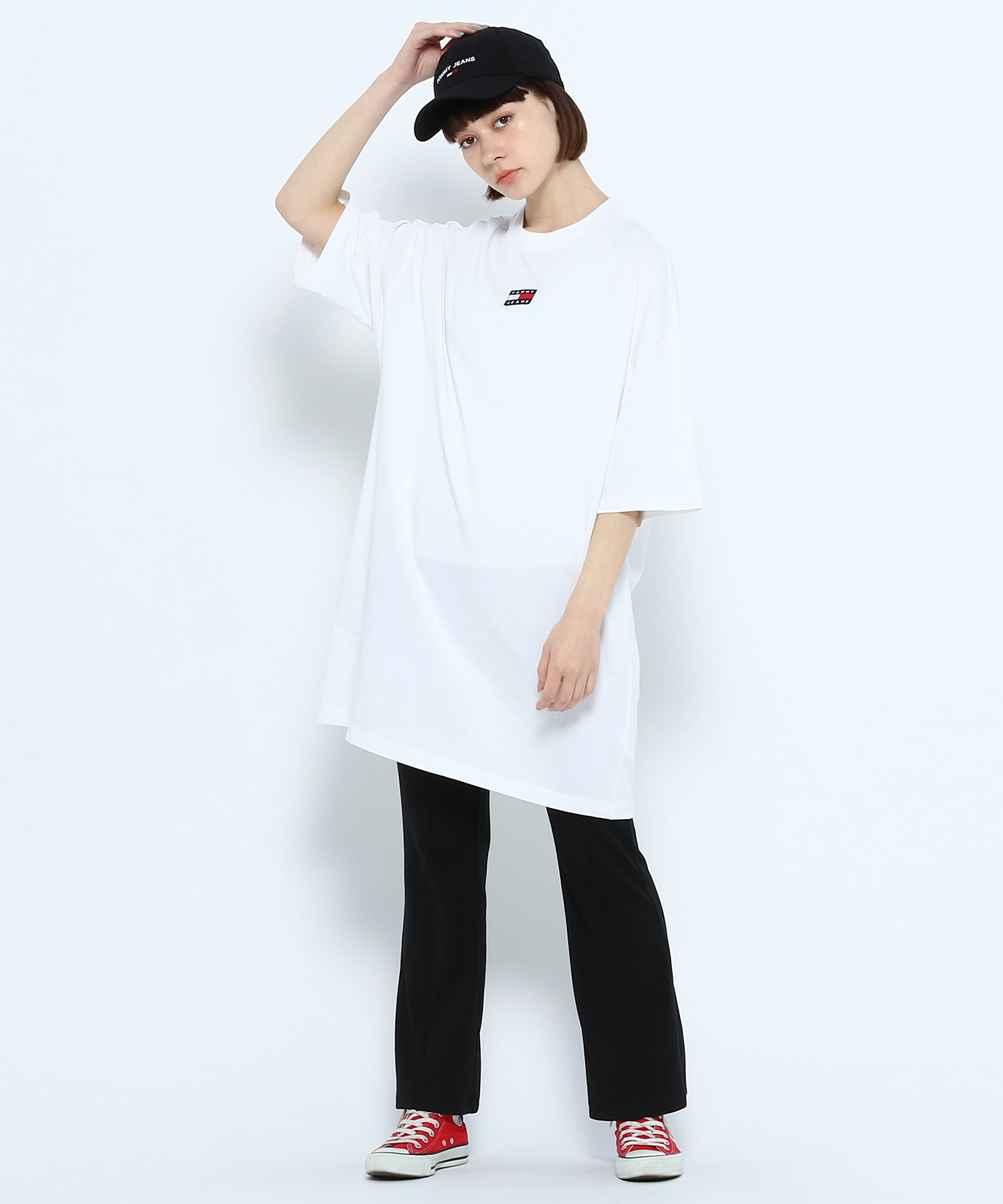 セール】トミージーンズ TOMMY JEANS バッジTシャツワンピース