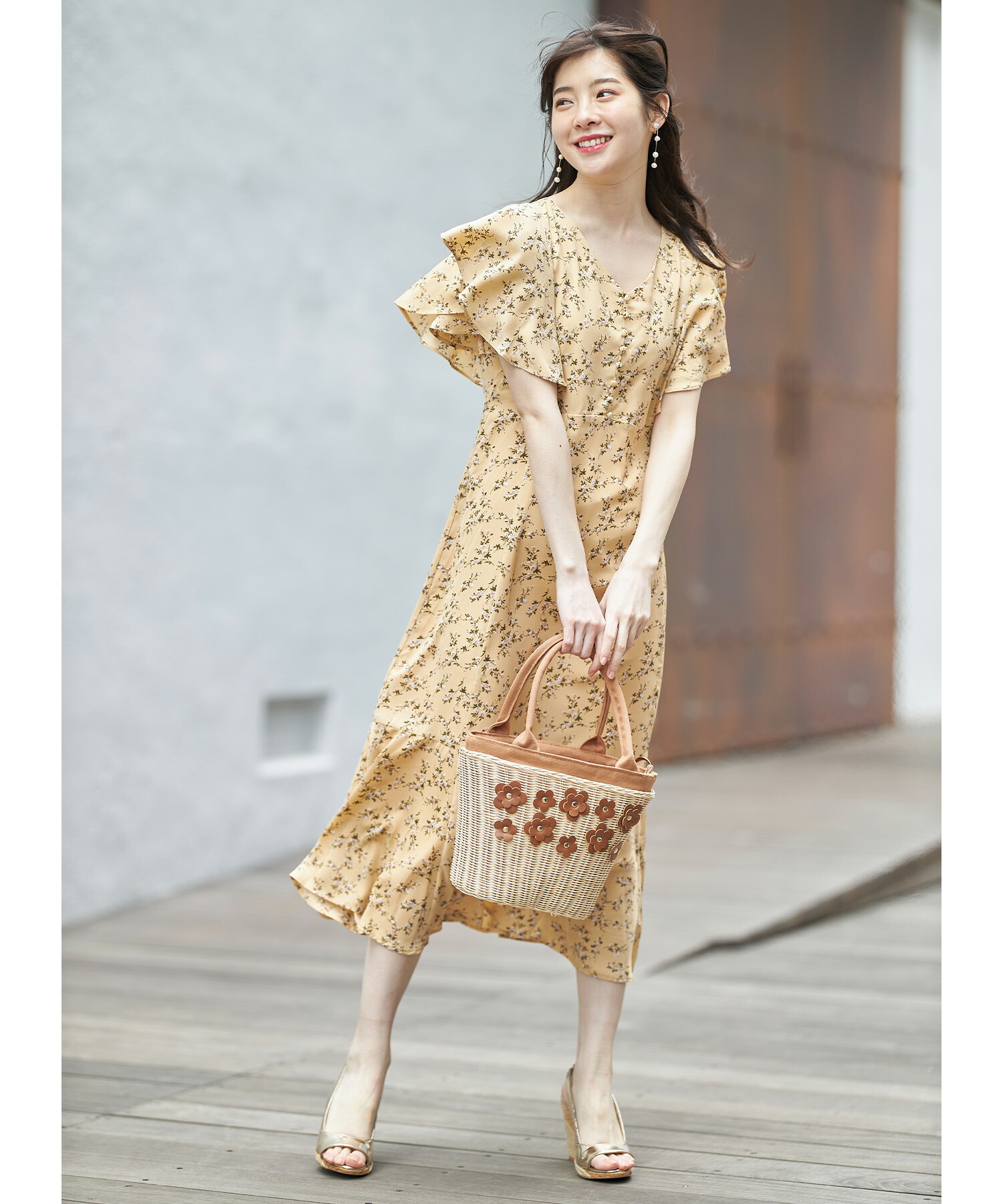 トッコクローゼット フラワーモチーフ付きカゴバッグ ブラック セール 50%OFF】トッコクローゼット tocco closet フラワー