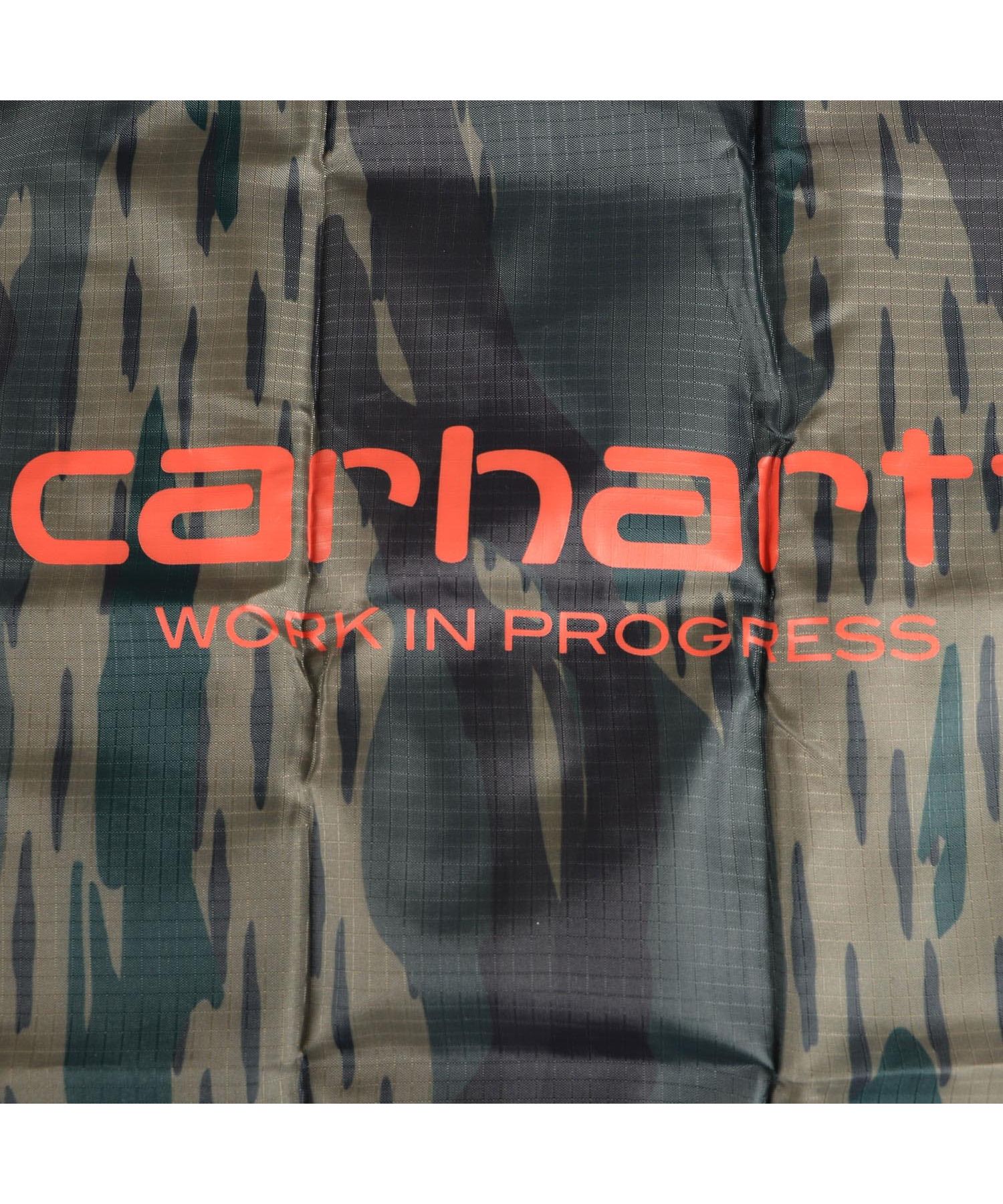 キーチェーン付き エコバッグ camoプリント ☆ Carhartt キーチェーン付き エコバッグ camoプリント ☆ Carhartt