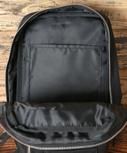 【美品】Schott ボディバッグ ワンショルダーバッグ ブラック クーポン】【Schott/ショット】 ワンショルダーバッグ /3119051