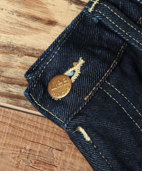 刺繍デニムバック No.524 デニムリメイク ショルダーバッグ サイドポケットバック 刺繍バック 大きいバック トートバッグ 雫～ゆったり服  通販｜Creema(クリーマ) 18005683