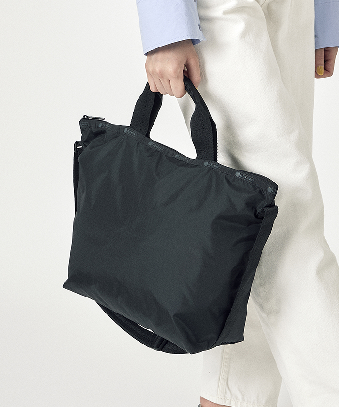 人気★LeSportsac DELUXE EASY CARRY TOTE★2WAY仕様 シンプル DELUXE EASY CARRY TOTEブラックFC（トートバッグ）｜LeSportsac