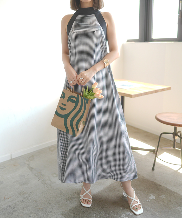 【韓国ファッション】ホルターネック ドレス ワンピース ロング オフショルシアードレス/ホルターネック/刺繍/ボタン/透け感