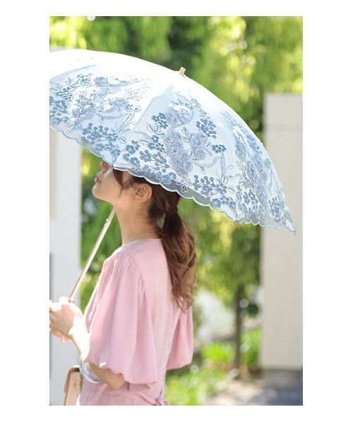 サワアラモード Sawa a la mode 刺繍折りたたみ日傘 UPF50+ UVカット99 9%自然を上品に纏う刺繍かわず張り晴雨兼用日傘