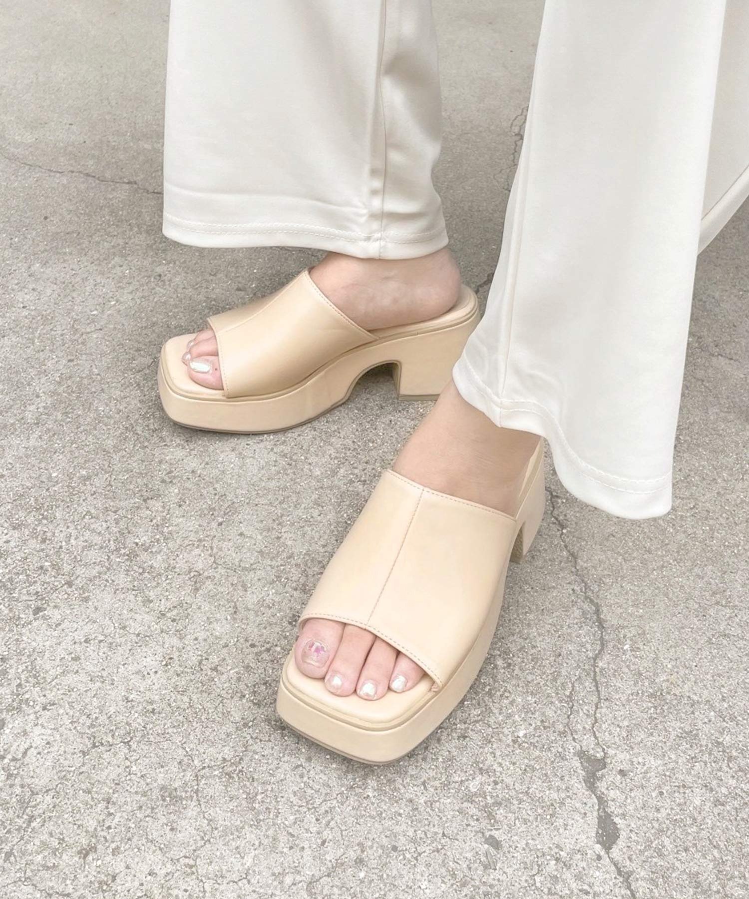 サンダル・ミュール LELLA BALDI SS25 Heeled shoes (LE2500 NAPPANERO) LELLA BALDI SS25 Heeled shoes (LE2500 NAPPAOFF WHITE