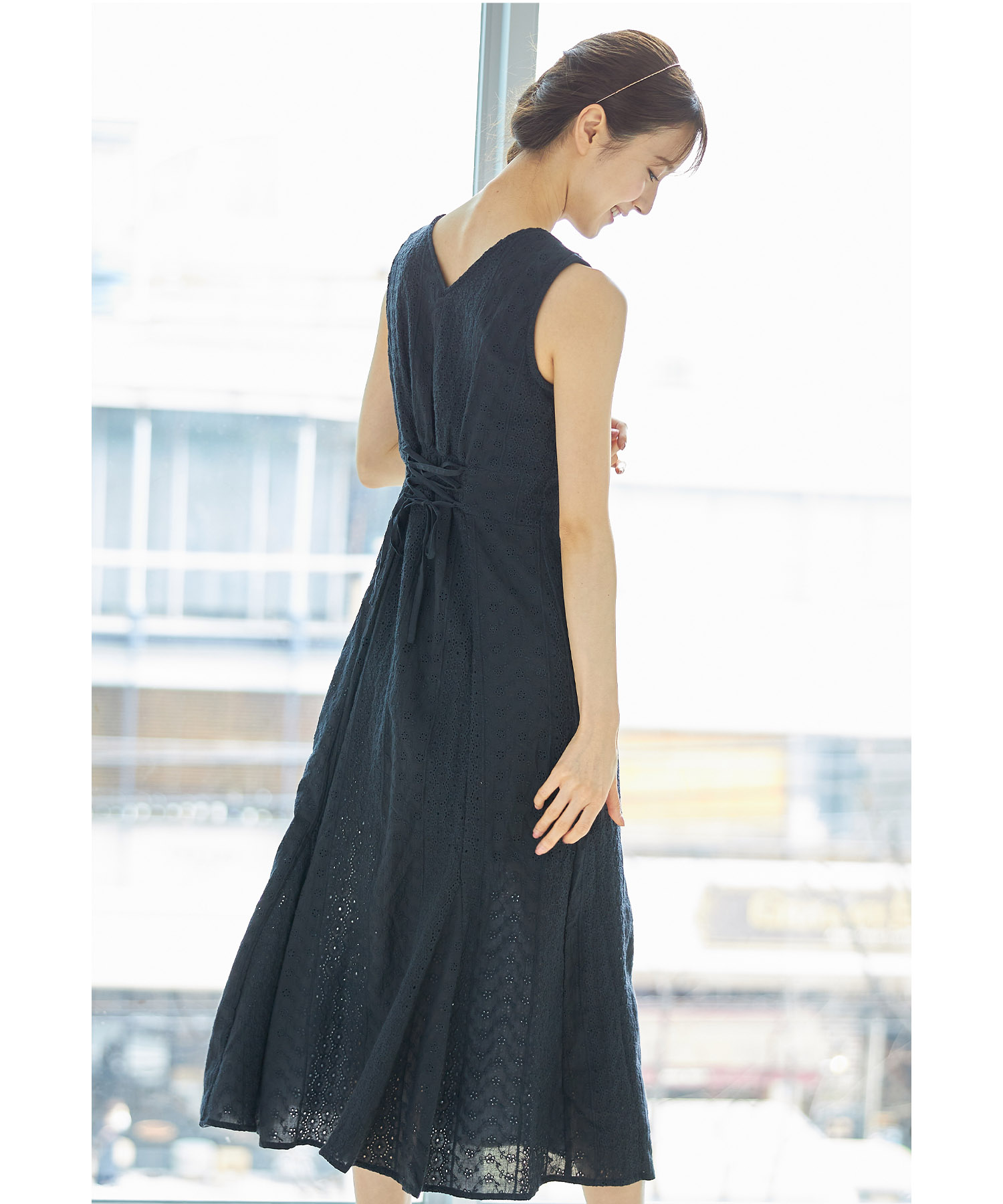 美品☆【トッカ】花柄　レース　インディゴ　ノースリーブ　ワンピース　4 XL 美品☆【トッカ】花柄 レース インディゴ ノースリーブ