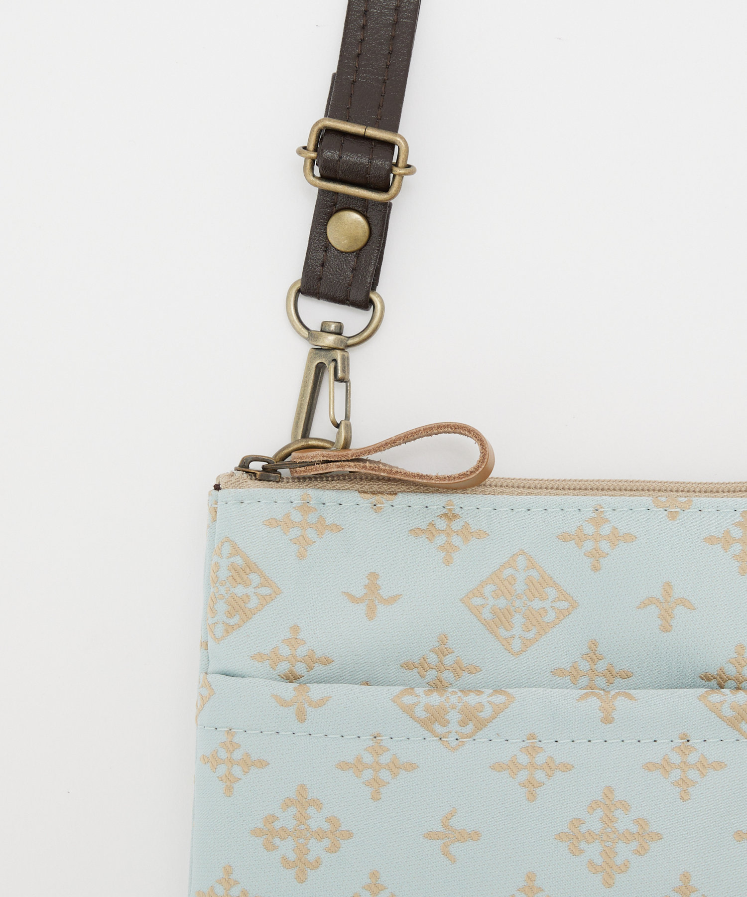 セール 20%OFF】【Daily russet】二重織り Wポシェット