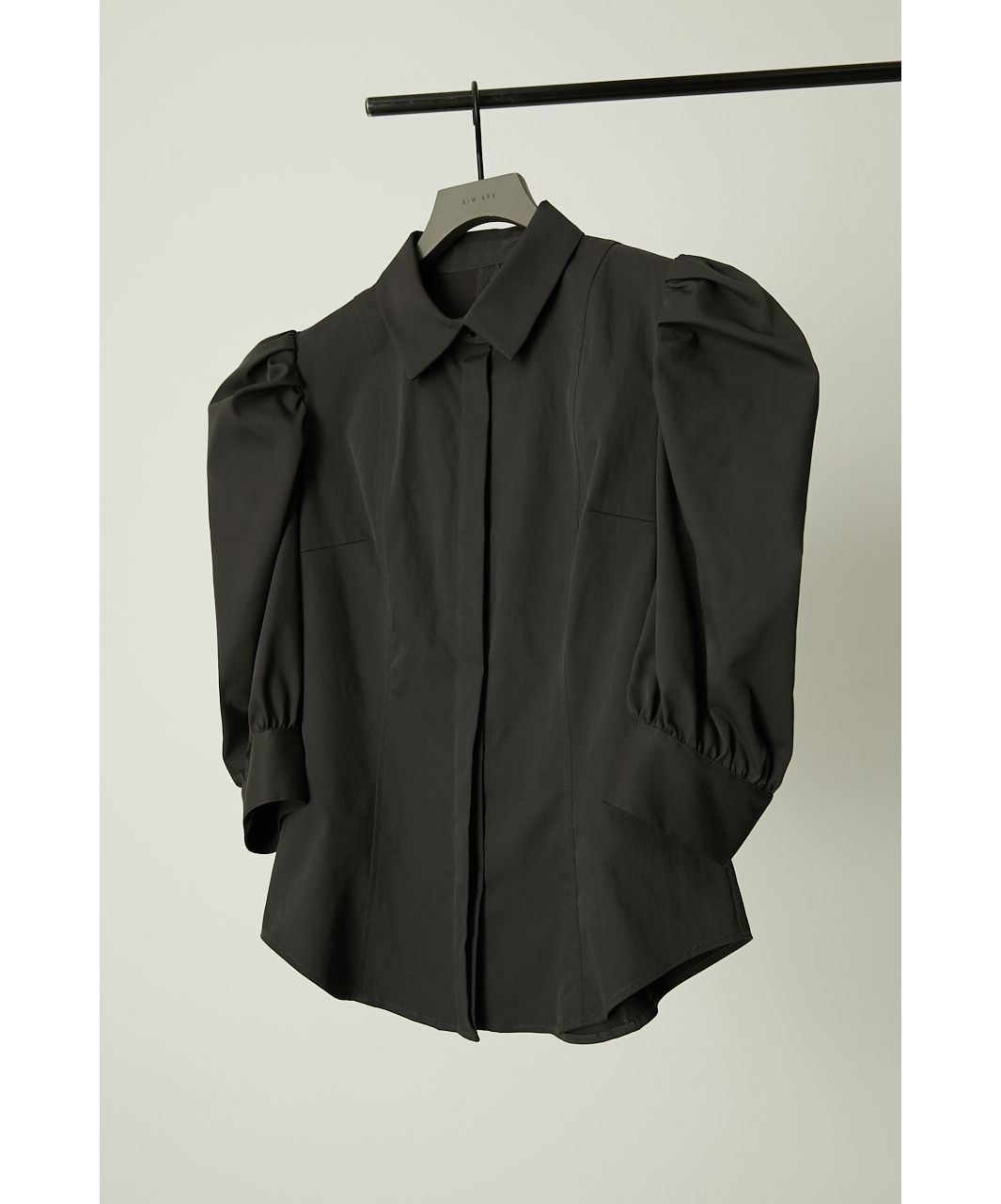 RIM.ARK Big puff sleeve SH BLK シャツ/ブラウス(半袖/袖なし)