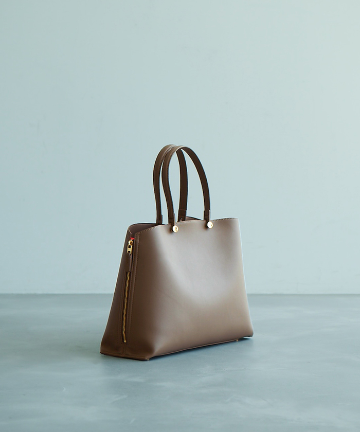 何でも揃う クーポン】【E'POR】【A4対応】【一部店舗限定】Y BAG Medium＋ フラメンコ