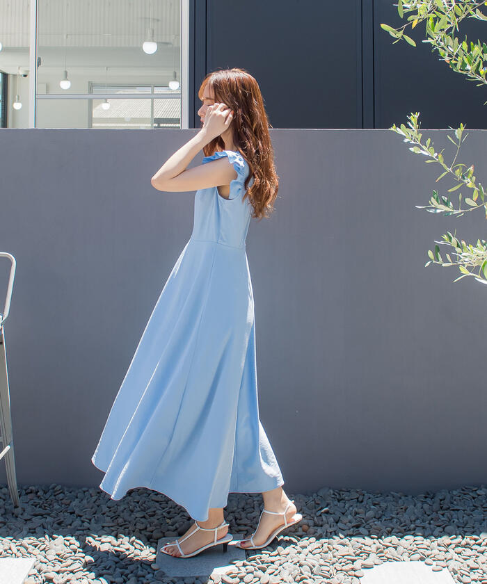 ベージュ Vicky ビッキー 新品 フリルワンピースの通販 By はなこ09 S Shop ビッキーならラクマ ブランド