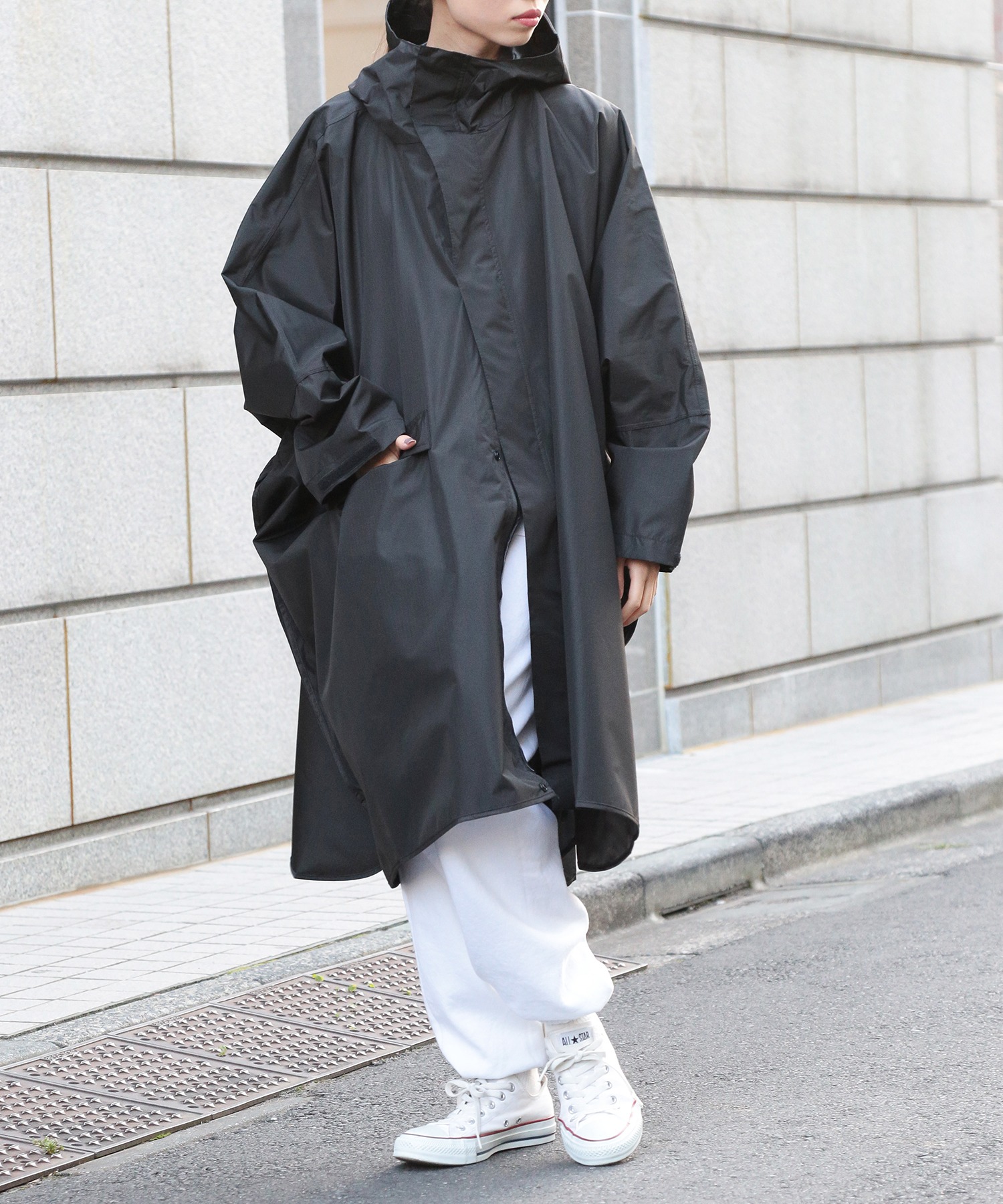 ONE OK ROCK kiu レインポンチョ　レインコートコート フェス セール】キウ KiU 【KiU】/KiU NEW STANDARD RAIN PONCHO