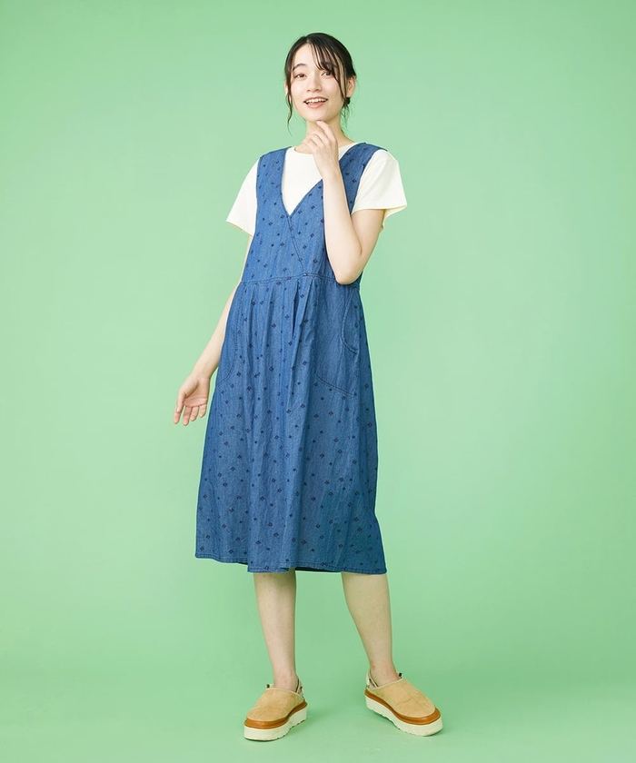 セール】【TVドラマ着用】Brillar 刺繍デニムジャンパースカート