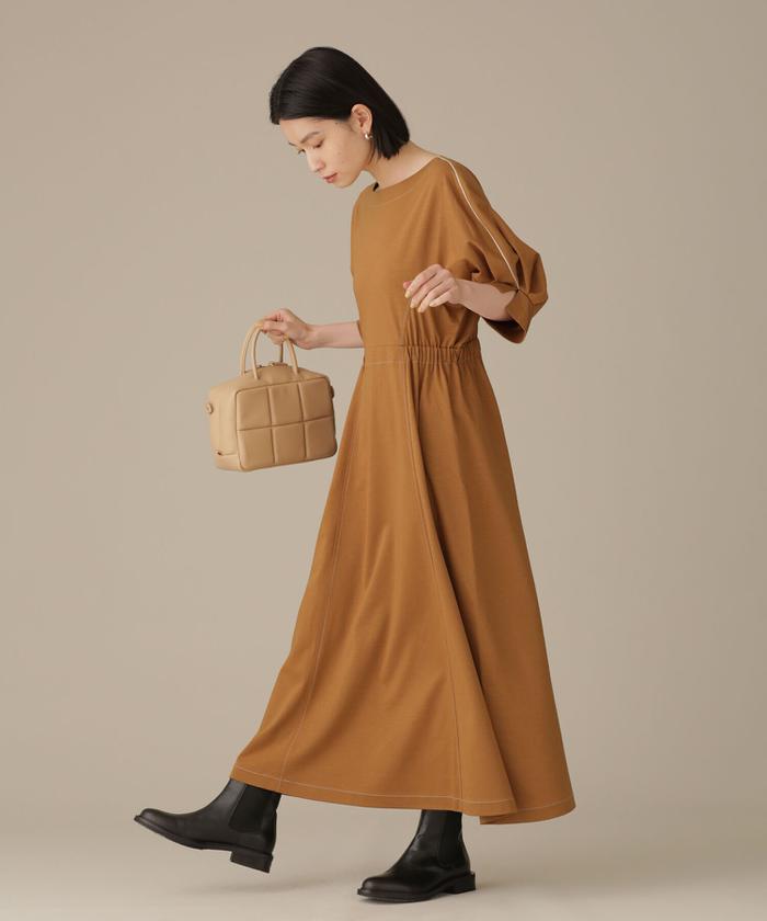 セール 70%OFF】LB.03/配色ステッチカットドルマンワンピース