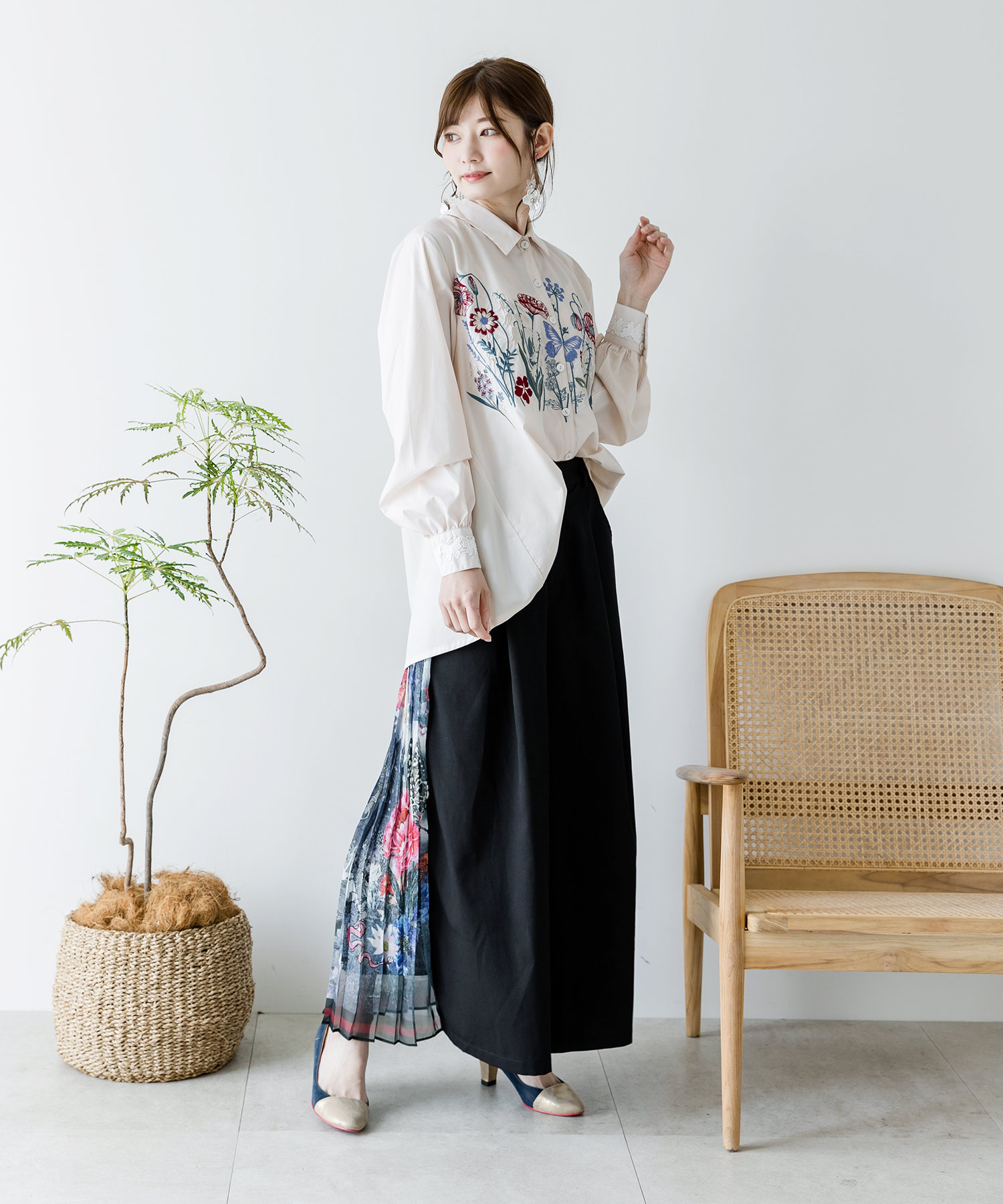 apolina 5-7y 24AW マスタードカラー 刺繍入り キッズ長袖シャツ 花蝶刺繍切替シアーシャツ(504616241) | イズ スカラー(iS