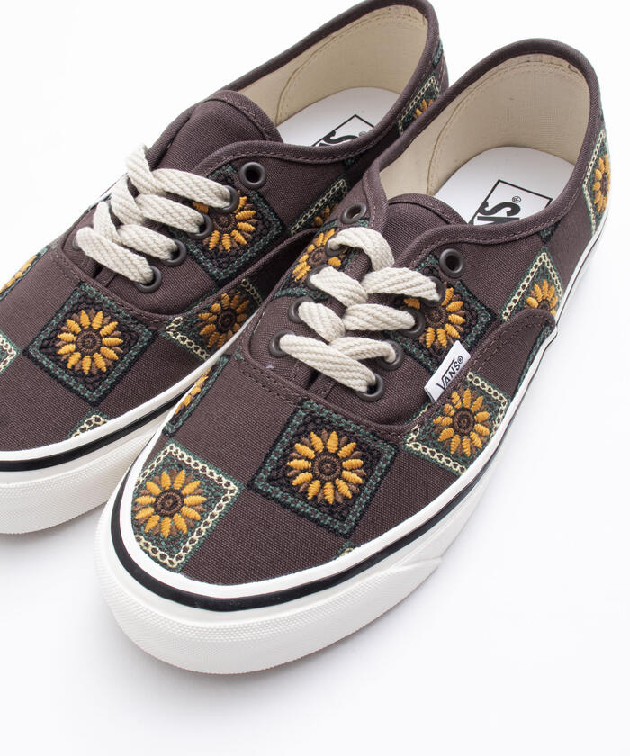 セール 30%OFF】【VANS/バンズ】AUTHENTIC 44 DX GRANNY CHECK
