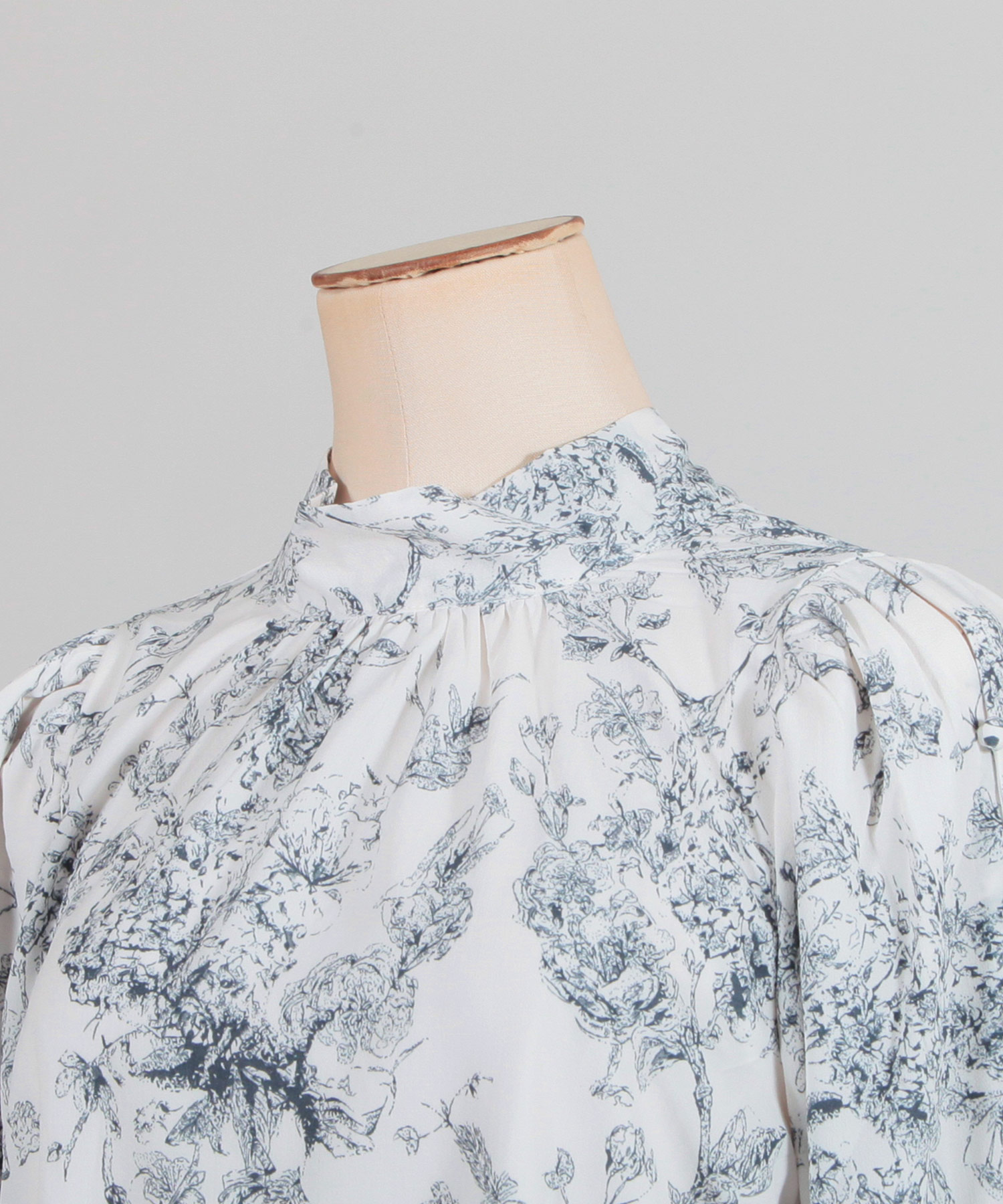 GIULIA VALLI 売れ筋商品|||ジュリア ヴァリ Tシャツ トップス レディース Tops Azure 楽天市場】【72時間タイムセール☆8/8 23:59まで】【夏新作