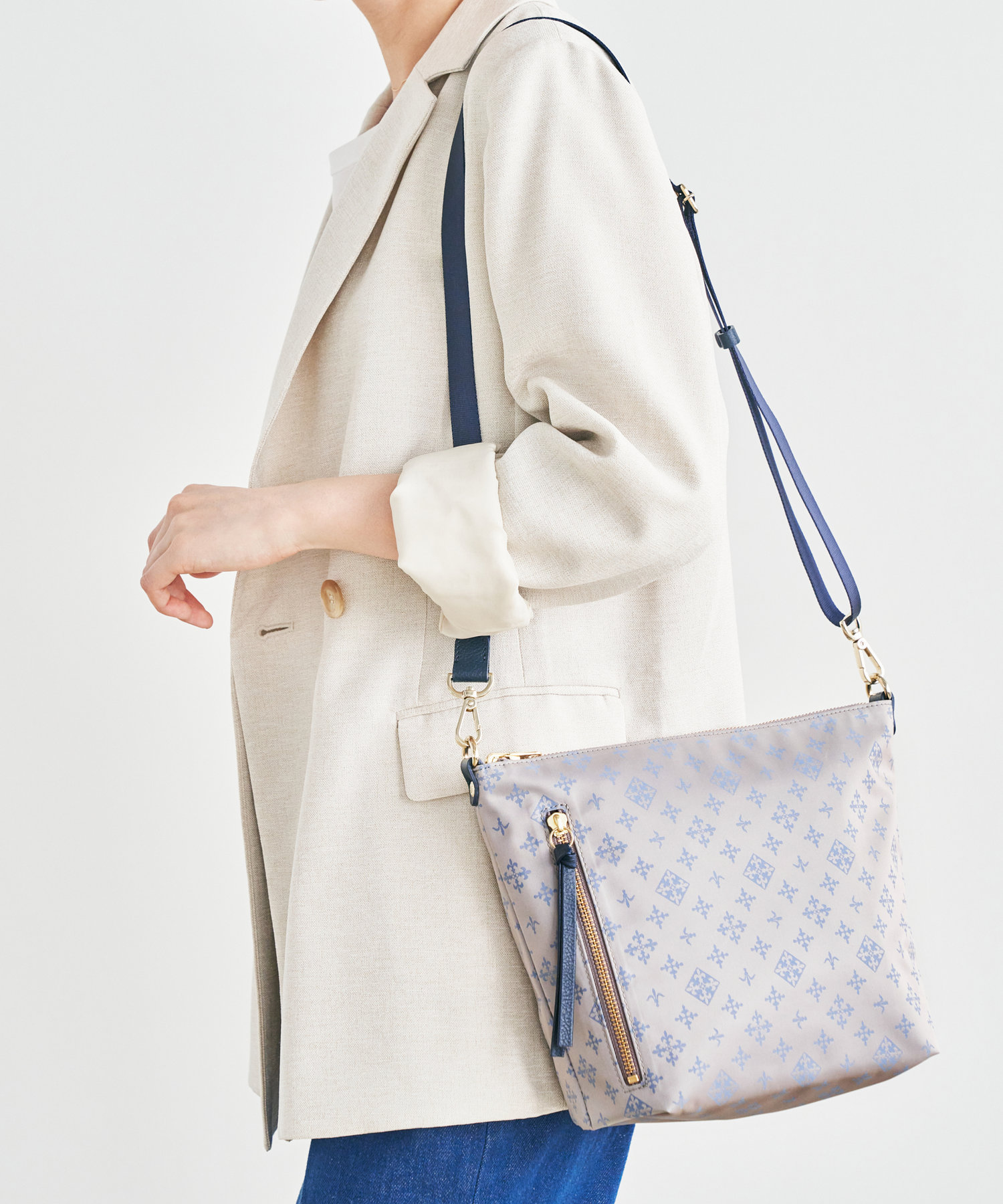 セール 60%OFF】両面楽しめるリバーシブルショルダーバッグ(CE セール 60%OFF】両面楽しめるリバーシブルショルダーバッグ(CE