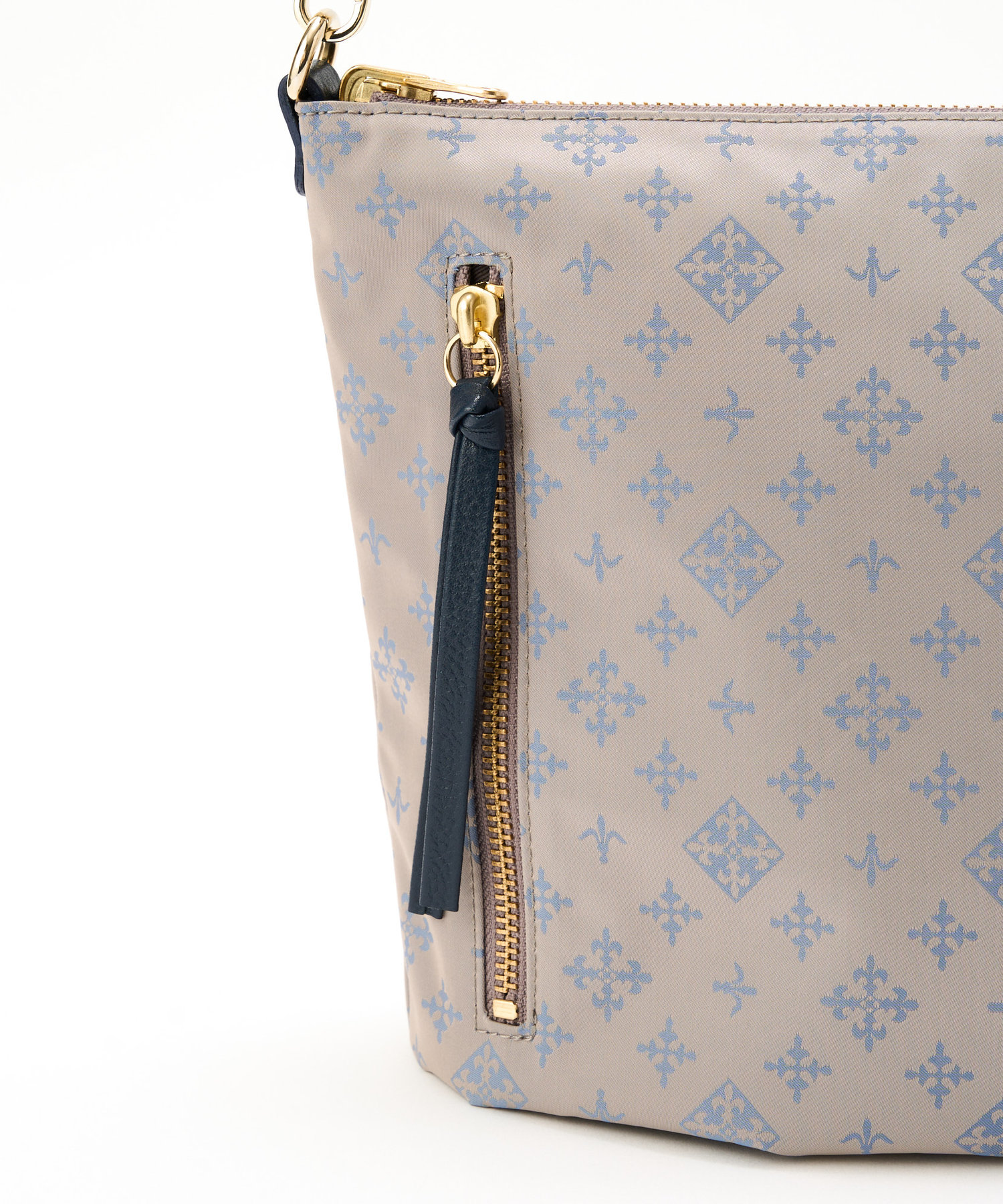 セール 60%OFF】両面楽しめるリバーシブルショルダーバッグ(CE