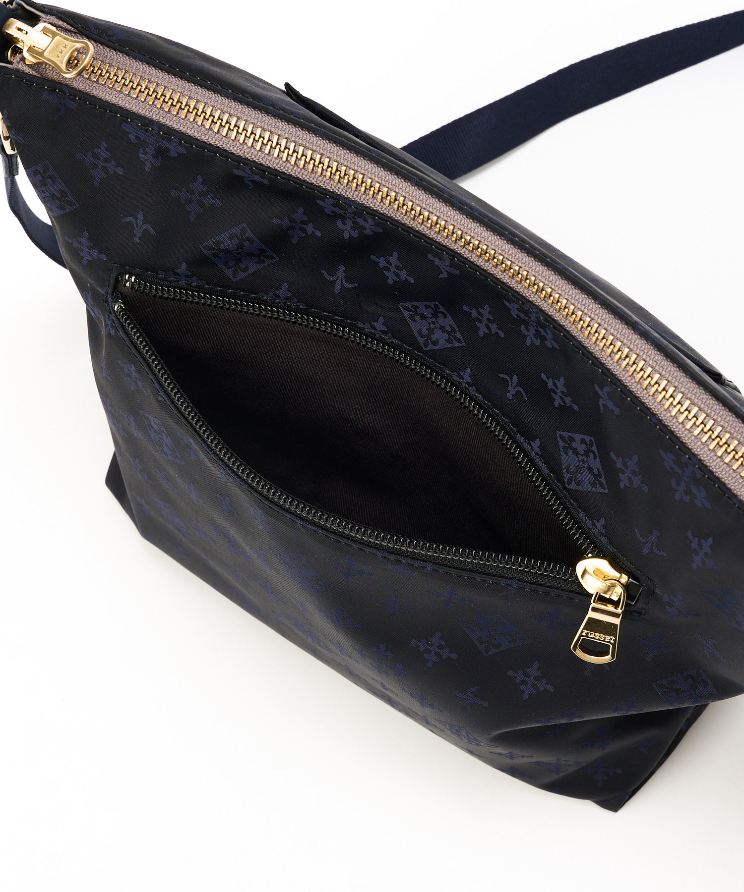 セール 60%OFF】両面楽しめるリバーシブルショルダーバッグ(CE