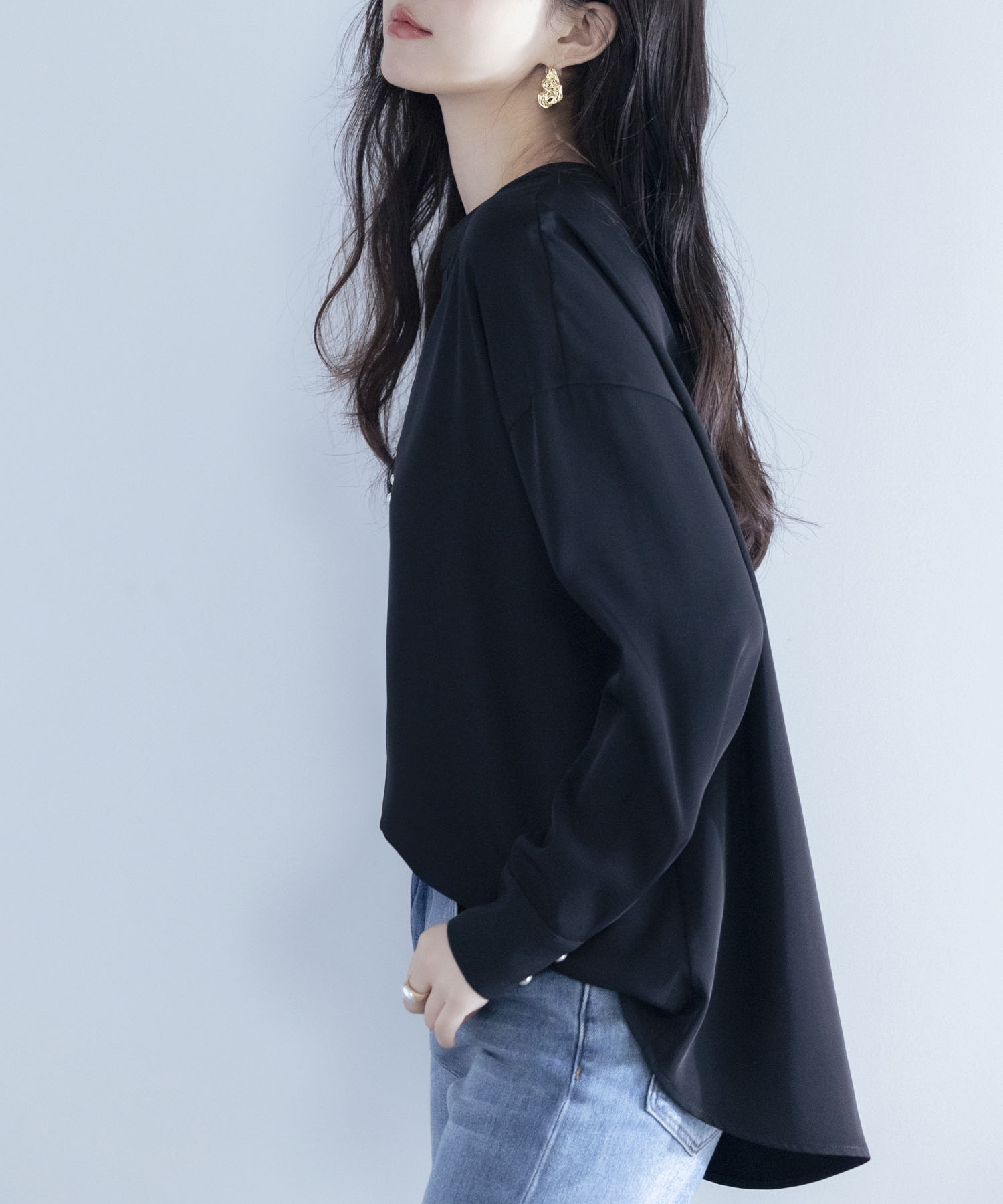 myine パール付きキーネックブラウスセットアップ(ブラック) DLARGE.JPG