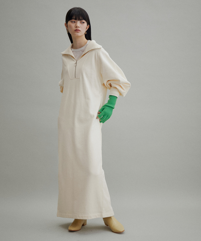WEB限定(一部店舗展開あり)】ハーフZIPスウェットワンピース WEB限定(一部店舗展開あり)】ハーフZIPスウェットワンピース
