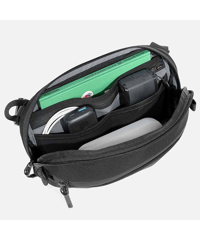 AER Sling Pouch　ボディバッグ　ウェストバッグ　エアー　ショルダ エアー Aer Aer day sling 3 ボディバッグ ワンショルダーバッグ