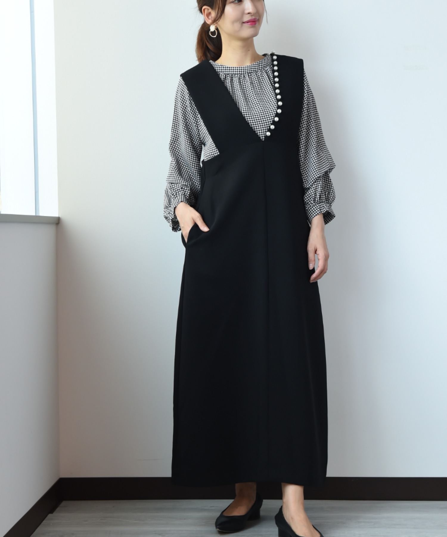 クーポン】【anana】パール付きVサスペンダーワンピース