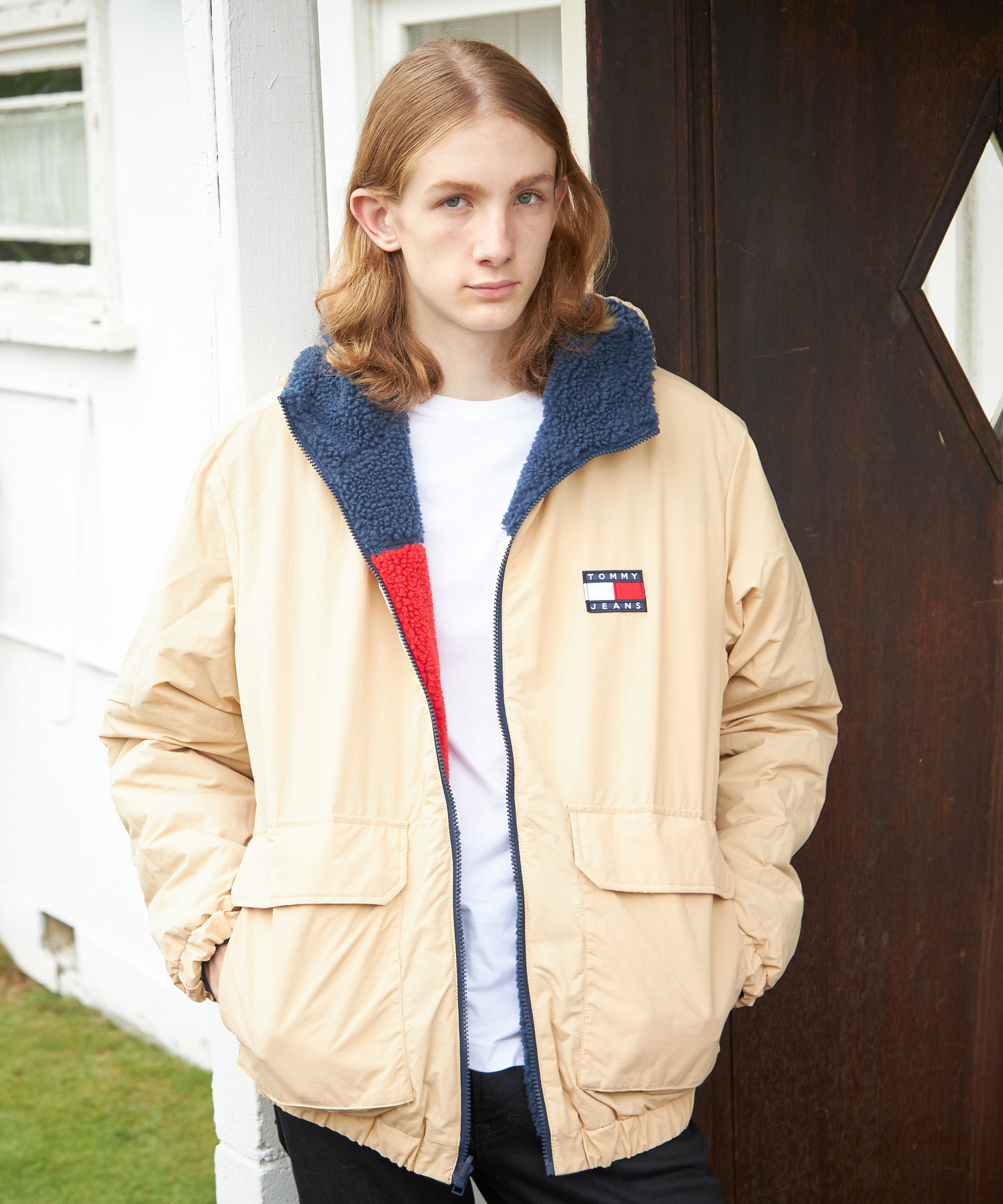 セール】トミージーンズ TOMMY JEANS リバーシブルシェルパ セール】トミージーンズ TOMMY JEANS リバーシブルシェルパ