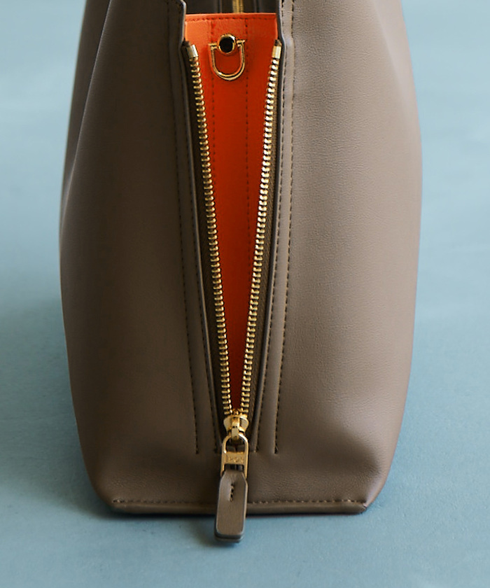 セール 50%OFF】【E'POR】Y BAG Medium（サイドジップトート