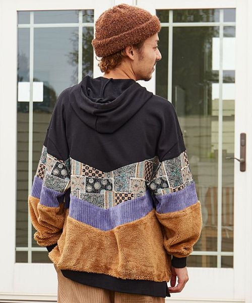 【有名人芸能人】 チャイハネ】ファザックMEN'Sパッチワークパーカー CAA－2326 トップス