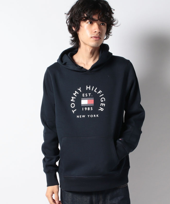 TOMMY HILFIGER - 【未使用・タグ付】トミーヒルフィガー ビッグ刺繍ロゴ パーカー ブラックMの通販 by 古着屋 Green  Flash｜トミーヒルフィガーならラクマ