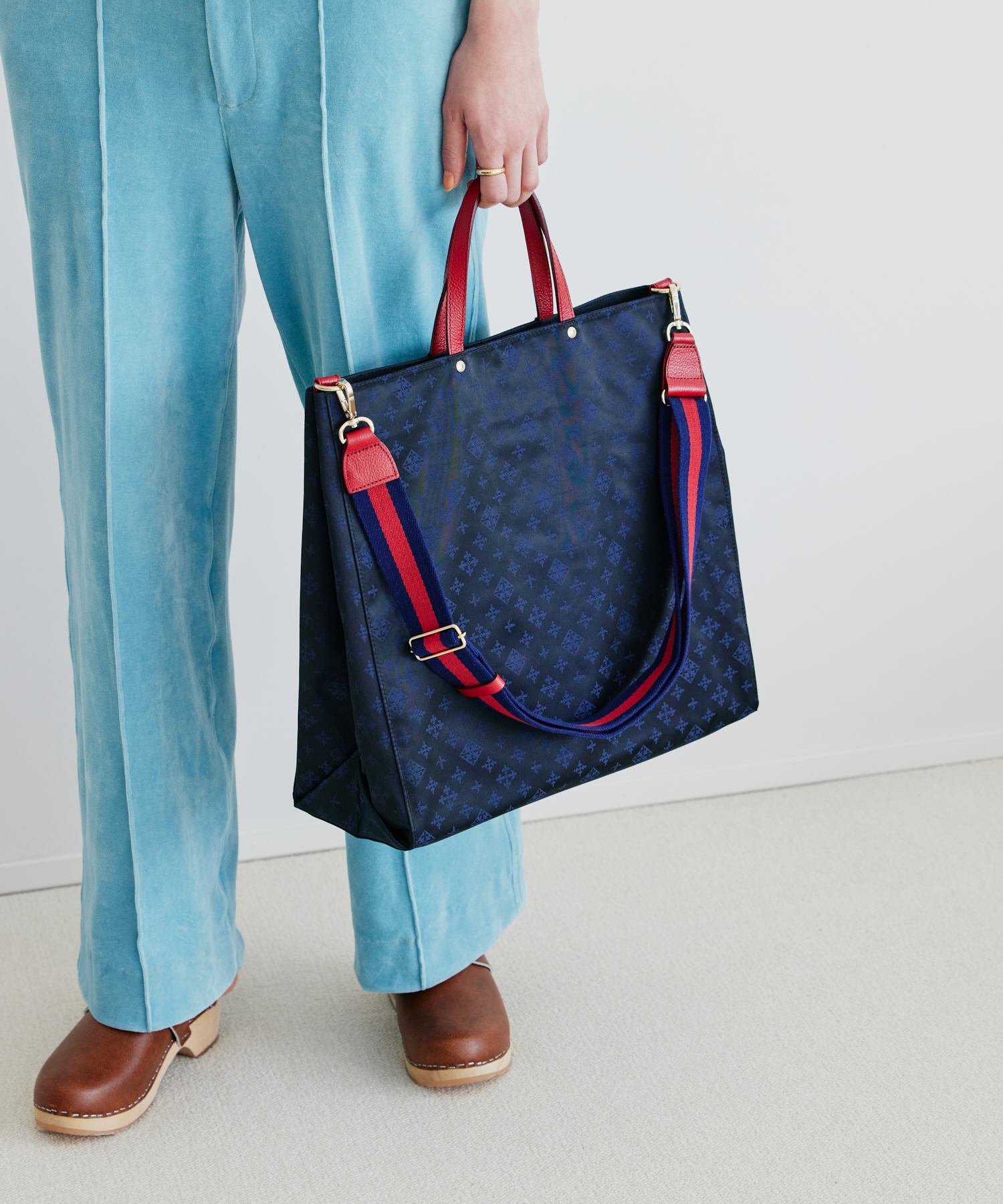 セール 40%OFF】《SHOPPER》トートバッグL(CE－157)(504686875