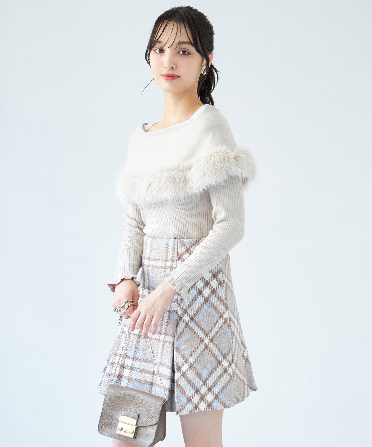 トッコクローゼット tocco closet ファー付きケープライク袖口