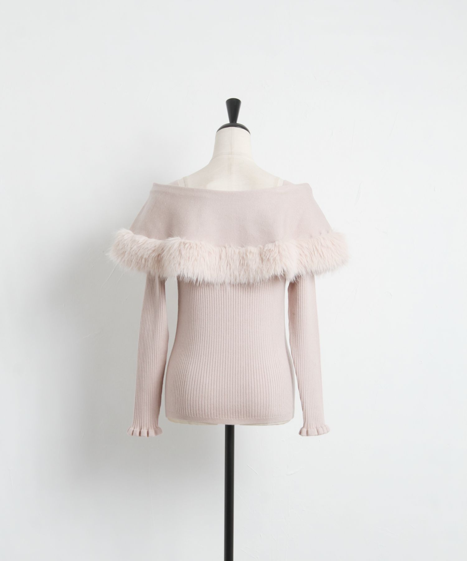 トッコクローゼット tocco closet ファー付きケープライク袖口