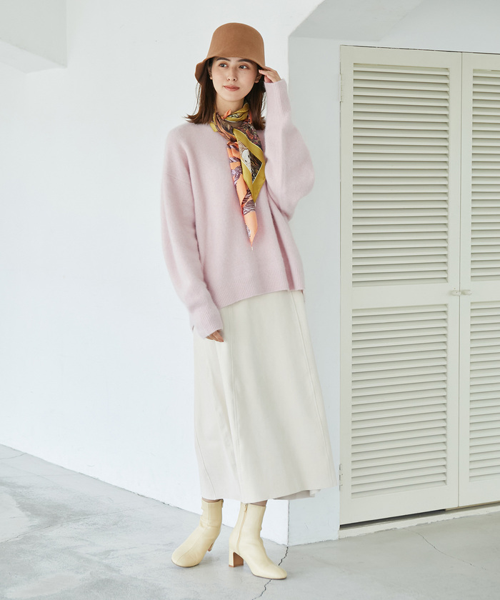 セール 30%OFF】チャイニーズラクーンウールVネックニット セール 30%OFF】チャイニーズラクーンウールVネックニット