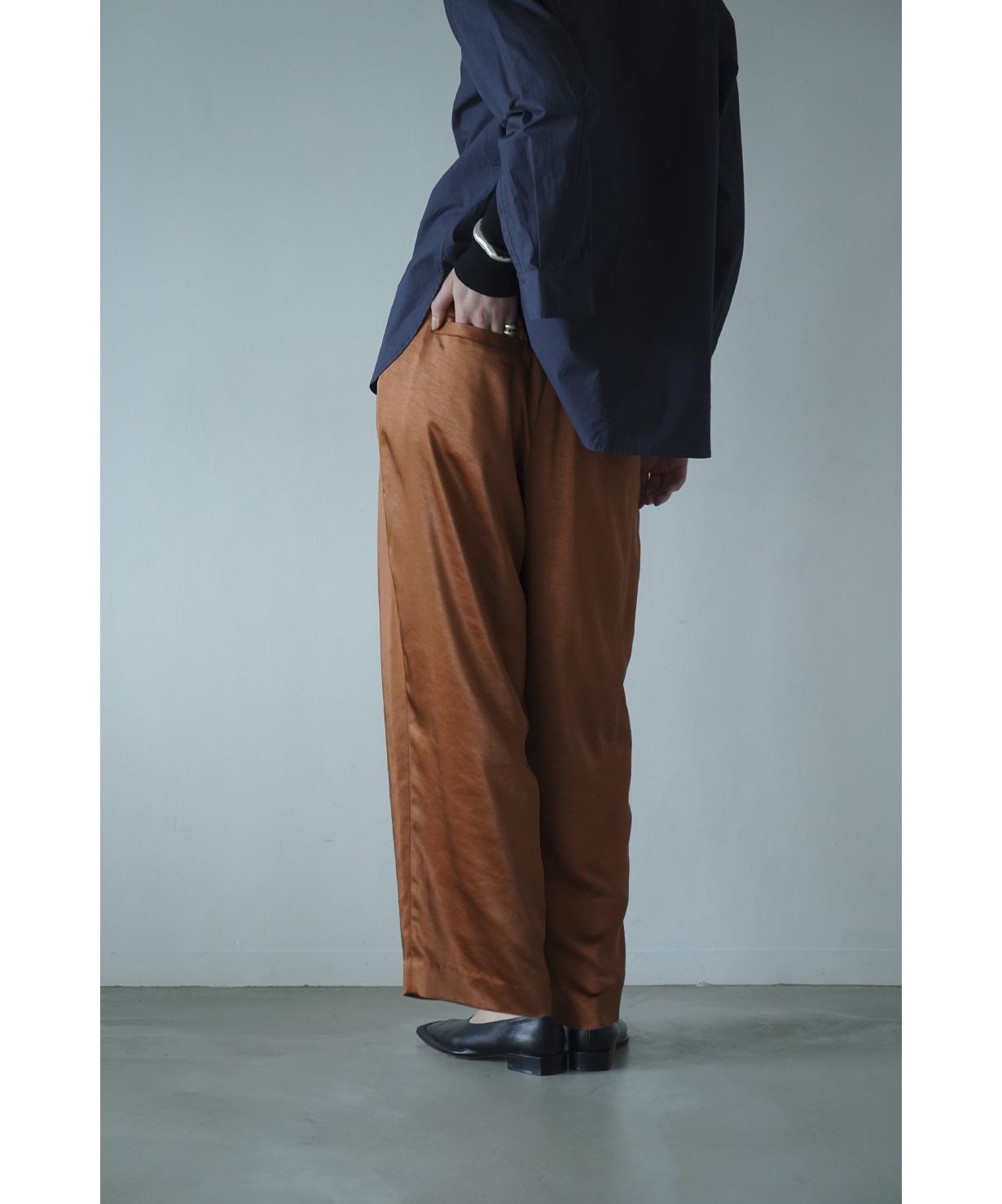 セール】SATIN SLACKS PANTS(505015661) | クラネ(CLANE) - d fashion