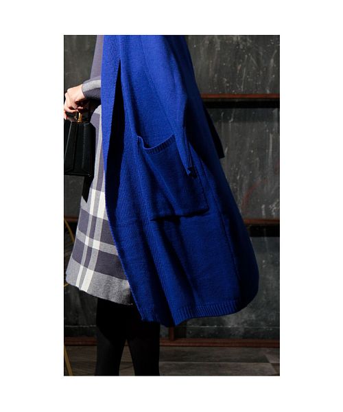 ロイヤルブルーのニットロングカーディガン(505055707) | サワアラモード(Sawa a la mode) - d fashion