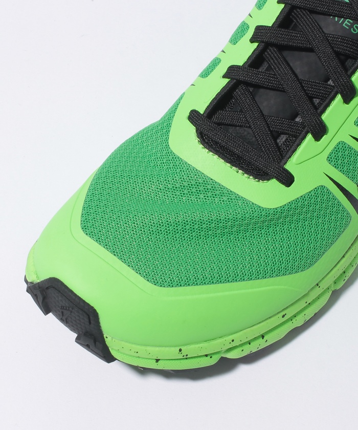 新品未使用 限定 ナイキ　NIKE ウルトラフライ28.5㎝ トレイルランニング Nikeからウルトラフライ トレイル レースシューズが登場