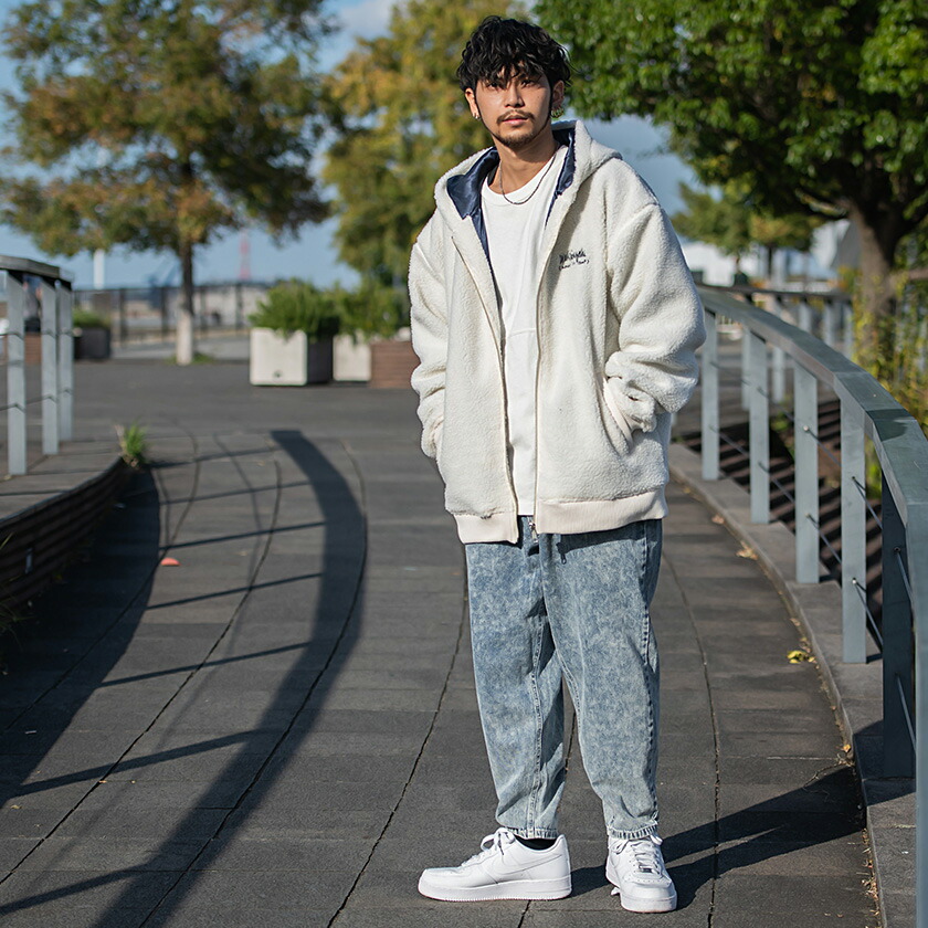 マークゴンザレス Mark Gonzales What it isnt by MARK GONZALES マークゴンザレス Mark Gonzales What it isnt by MARK GONZALES